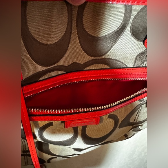 authentic coach bag with or without matching wallet - Picture 4 of 5